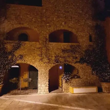 La Mimosa Apartment *